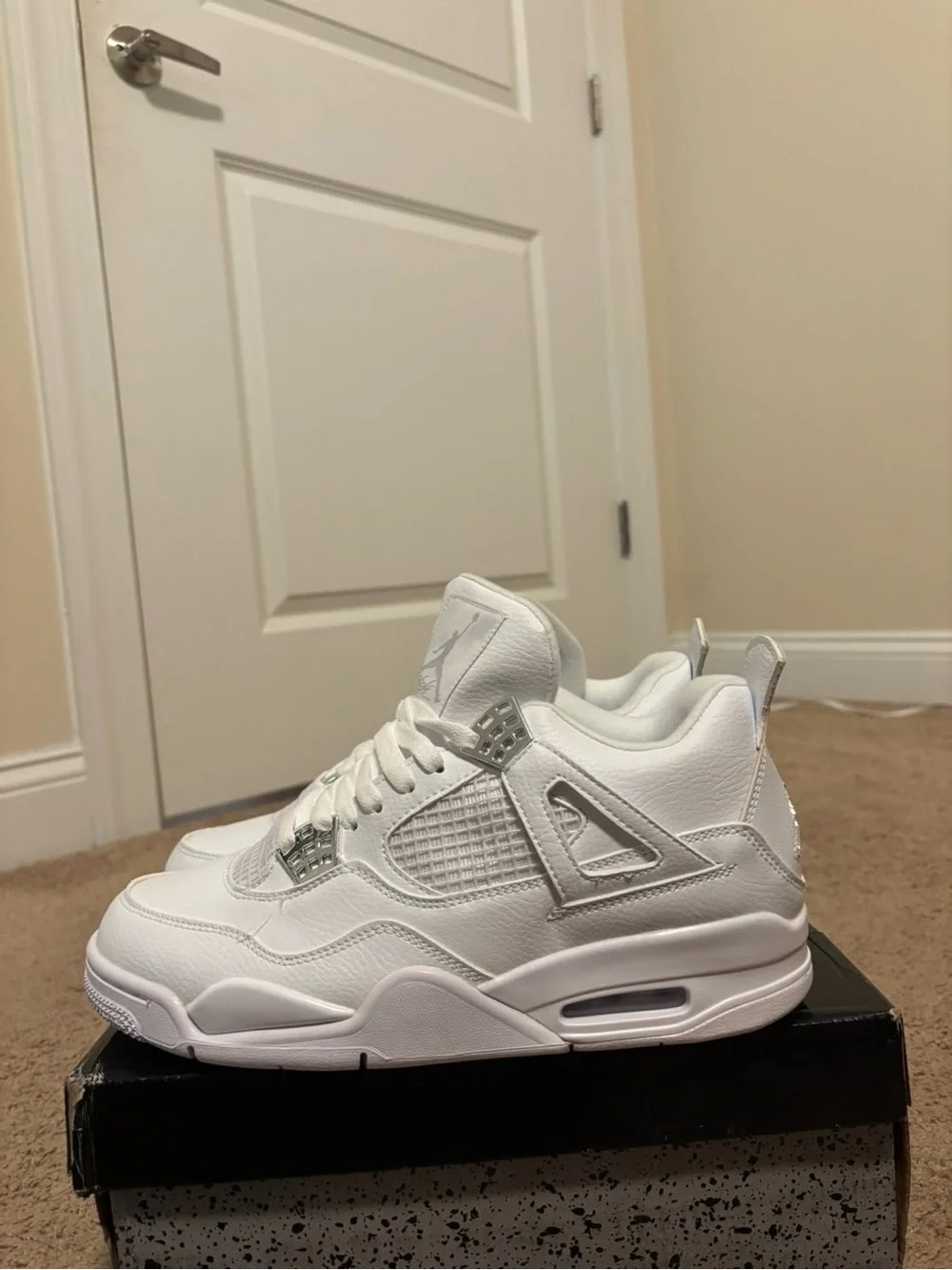 Jordan pure moneys